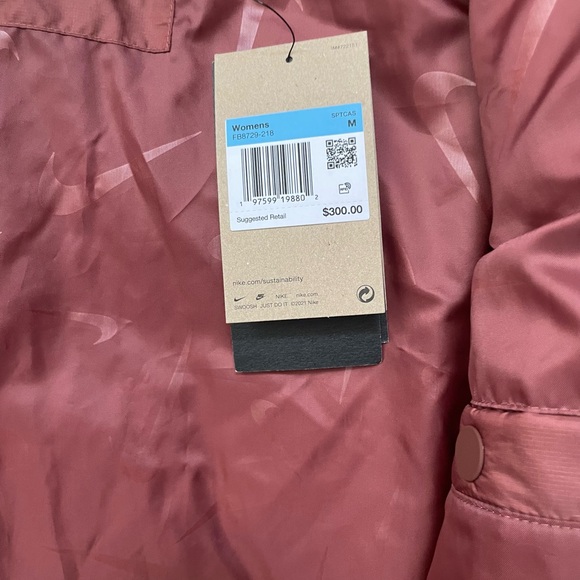 Nike Women's Puffer Jacket Therma-Fit - Picture 3 of 7